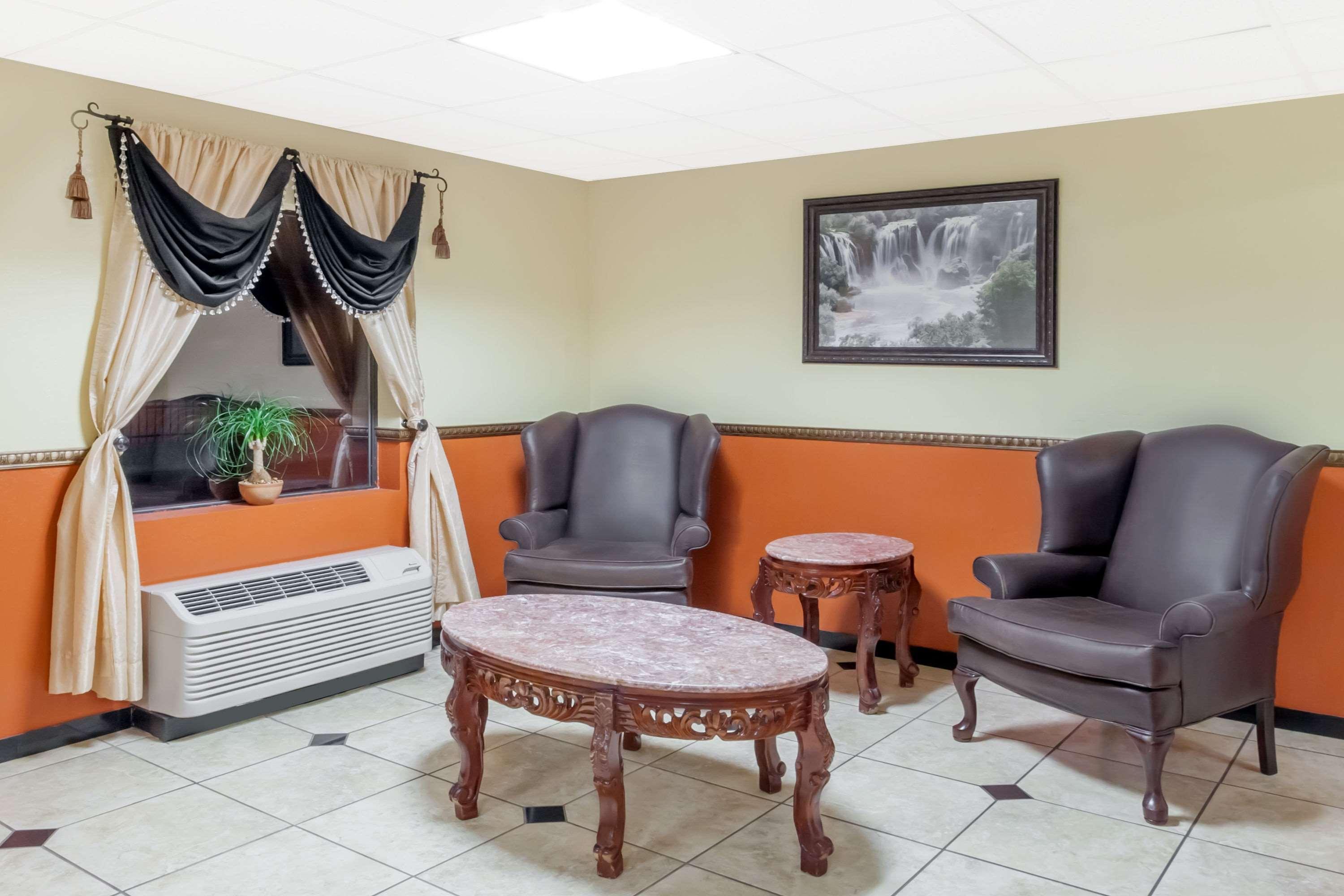 Clarion Pointe Kimball By Choice Hotels Exterior photo