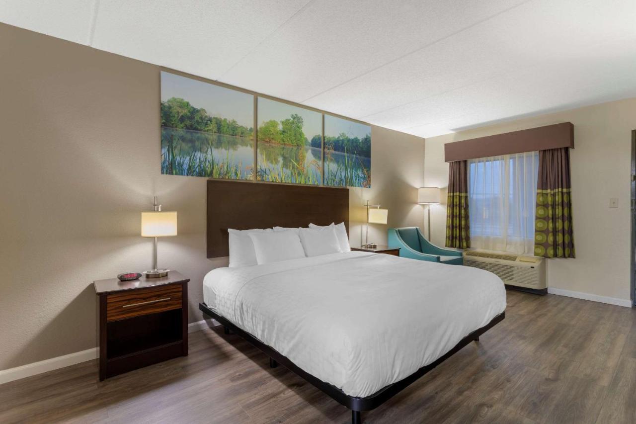 Clarion Pointe Kimball By Choice Hotels Exterior photo