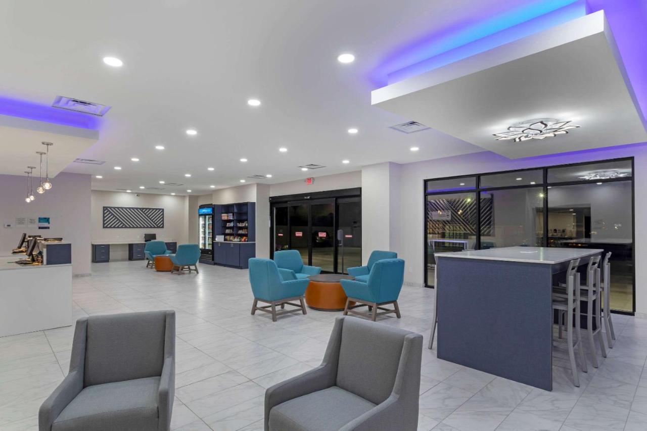Clarion Pointe Kimball By Choice Hotels Exterior photo