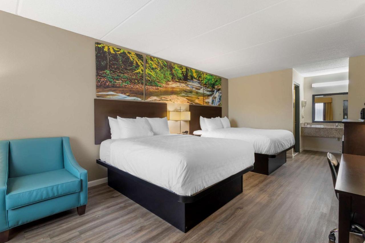 Clarion Pointe Kimball By Choice Hotels Exterior photo