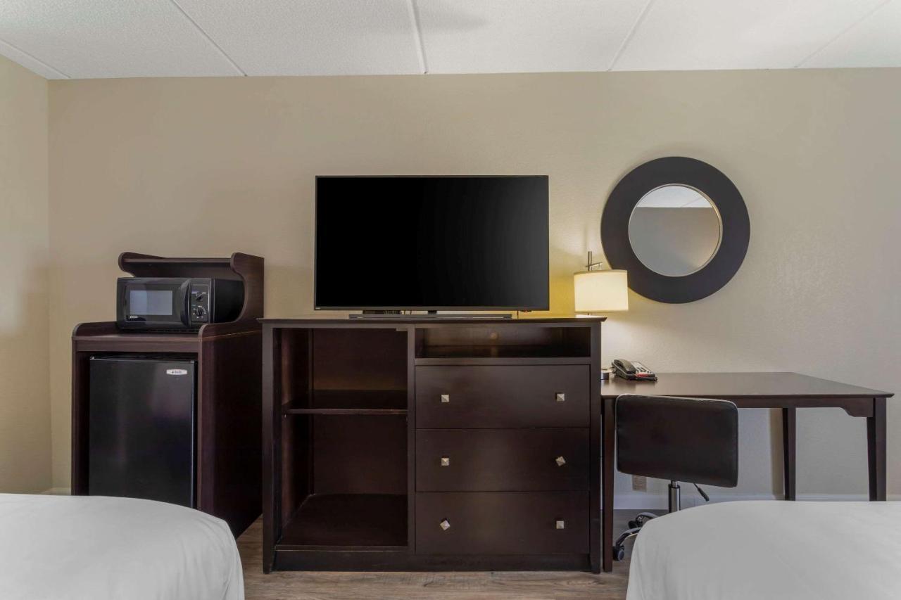 Clarion Pointe Kimball By Choice Hotels Exterior photo